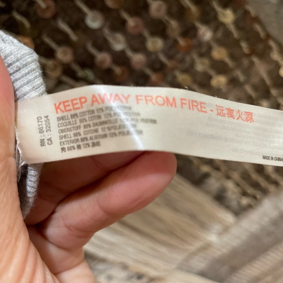 🩶🤍💛 EUC Art of Anthropologie by Jason Yun gray bird print sweatshirt sz S - Picture 5 of 8